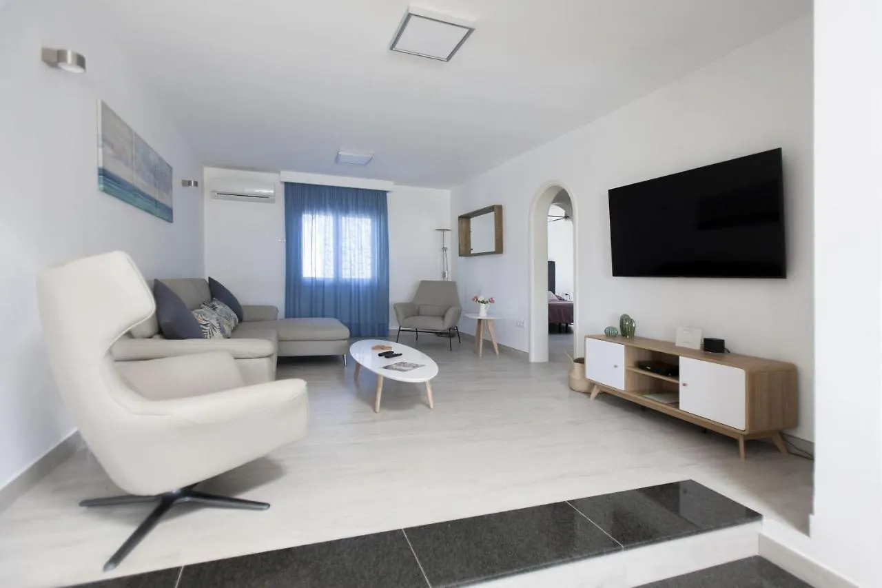 Villa Aphrodite And Villa Apollo 4 Bedroom Puerto del Carmen