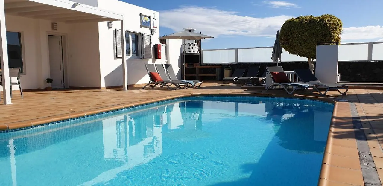 Villa Aphrodite And Villa Apollo 4 Bedroom Puerto del Carmen  0*, Puerto del Carmen (Lanzarote)